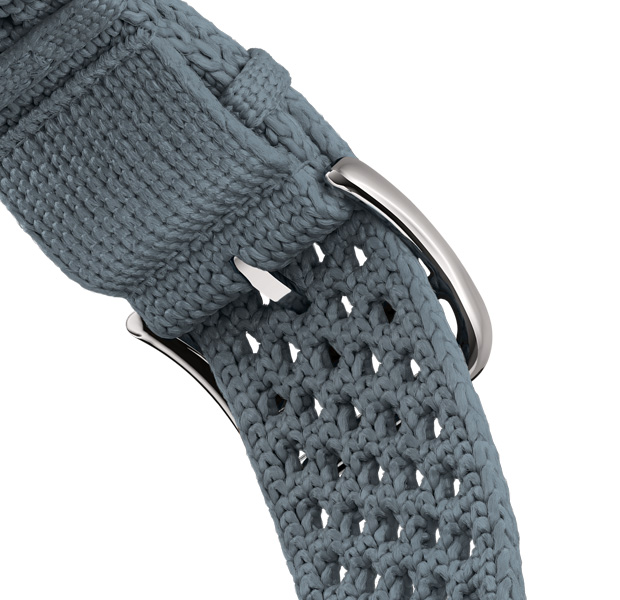 Apple Watch Hermès Series 11 Néo Tricot band, bleu gris color (blue gray), knit polyamide yarn material, adjustment holes centered, silver color buckle